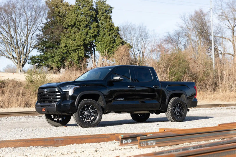 Rough Country  | 1.75 Inch Leveling Kit | Toyota Tundra 2WD/4WD (2022-2023)