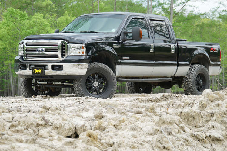 Super Lift - 2005 - 2007 F250/F350 4WD 6in Ford Lift Kit | King Edition w/ Replacement Radius Arms