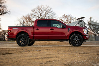 Rough Country | 2" Lift Kit Aluminum | Ford F-150 2WD/4WD (2021-2023)