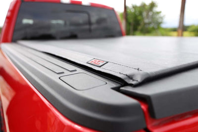 Rough Country  | Soft Roll Up Bed Cover | 5' Bed | Toyota Tacoma 2WD/4WD (2016-2023)