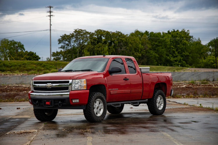 Rough Country | 5 Inch Lift Kit | Chevy/GMC 1500 2WD (2007-2013)