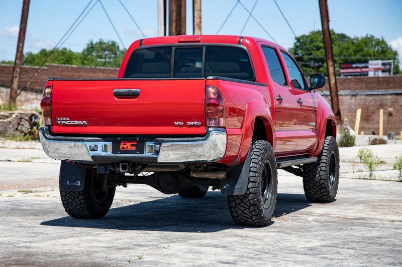 Rough Country  | 3.5 Inch Lift Kit | UCA | Toyota Tacoma 4WD (2005-2023)